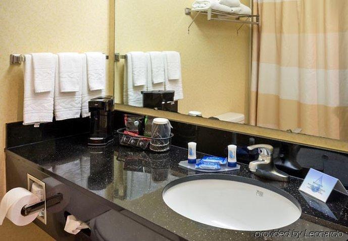 Fairfield Hotel